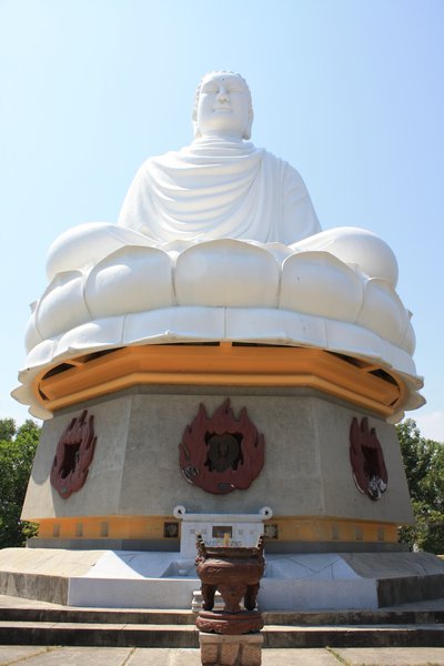 big buddha at long son pagoda