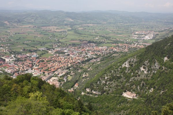 hiking in the hills of gubbio