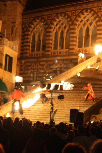 performance on steps of cattedrale di sant andrea