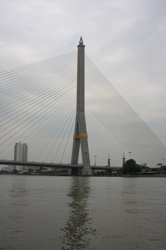 saphan phra rama IX bridge