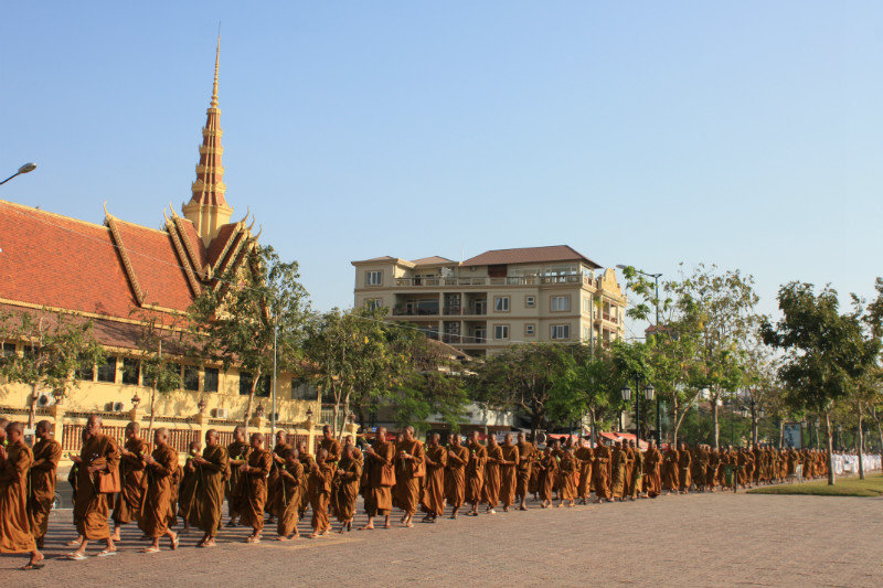 grand palace - monks