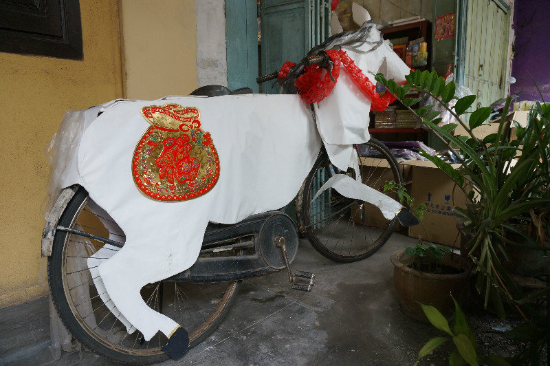 chinatown horse bike