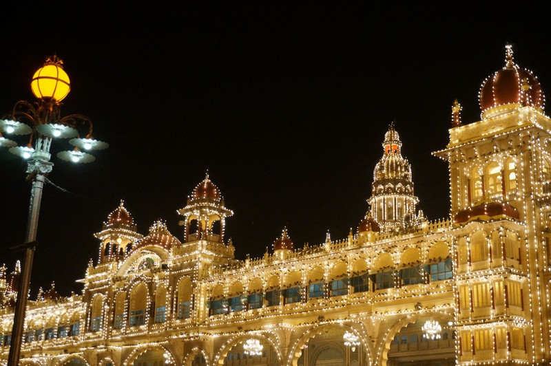 mysore palace at night