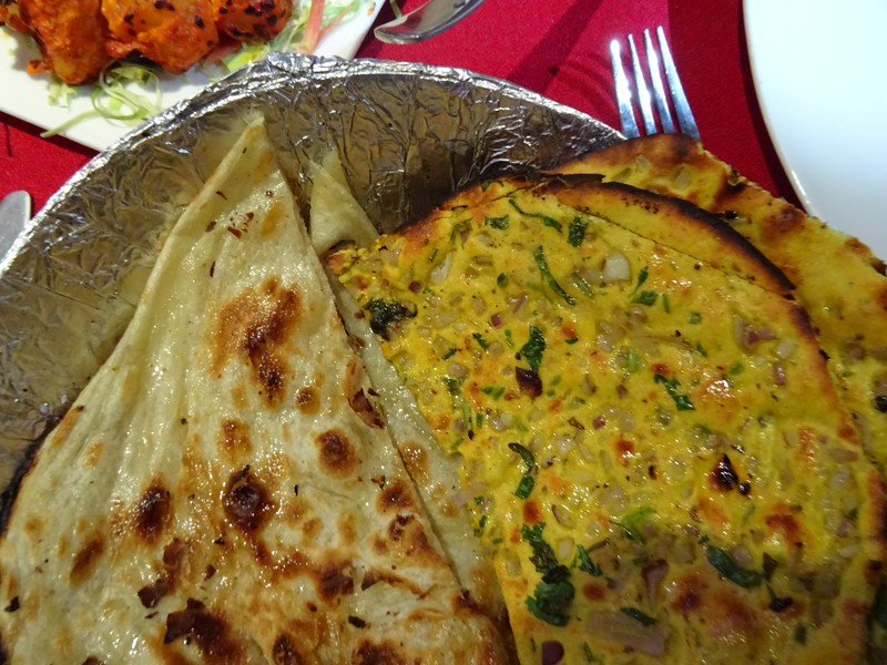 butter naans and missi roti
