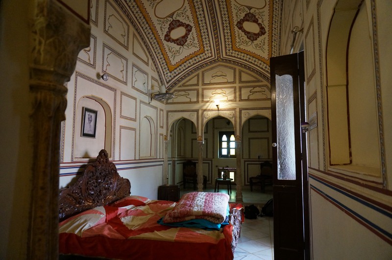 fort madhogarh bedroom