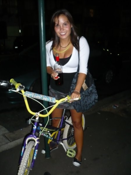 lara stole a bike