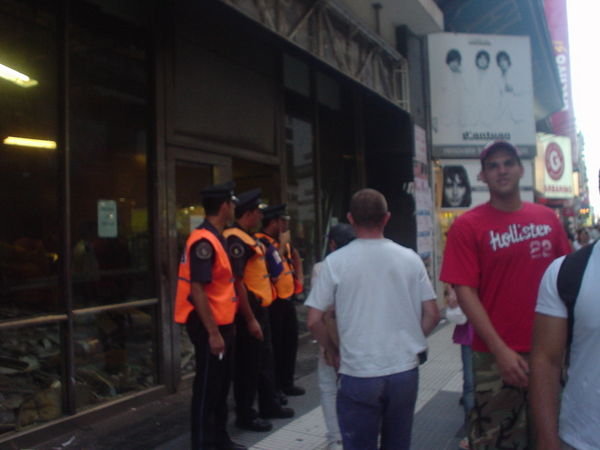 unfortunately for us all, the hot argentino policeman were all looking the other way when i tried to take aphoto
