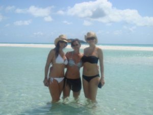 Laura, Lianne &me Hill Inlet
