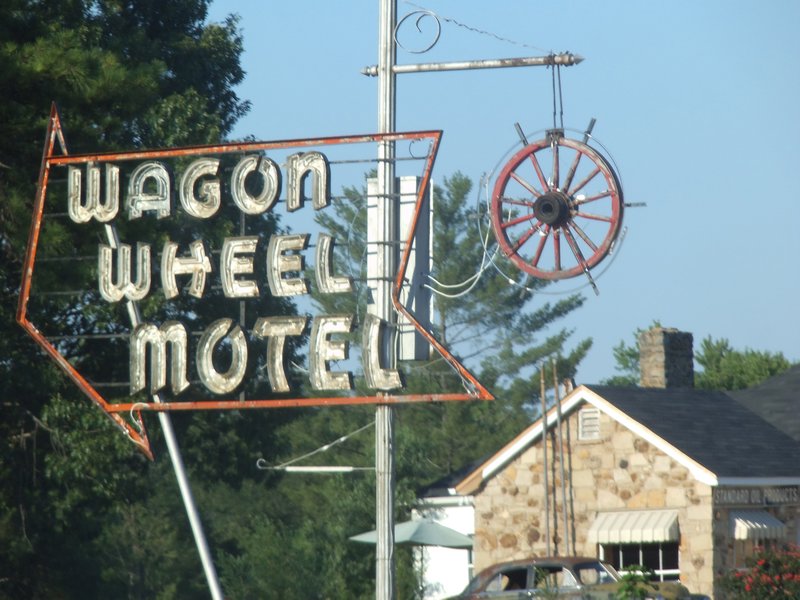Wagon Wheel Motel