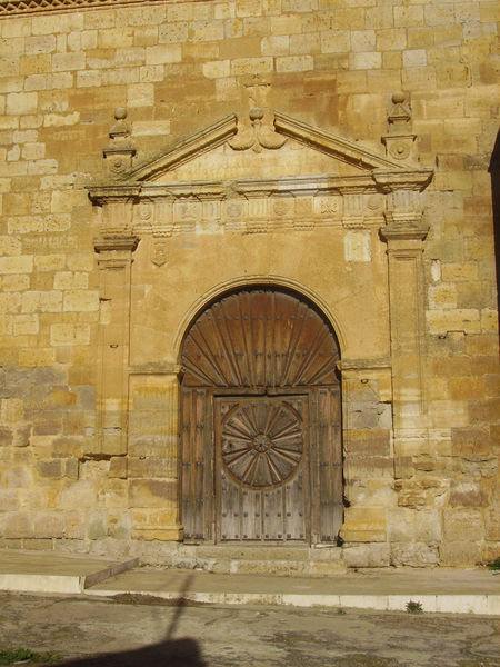 Puerta de la iglesia de Boadilla