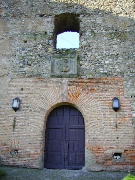 Puerta del castillo de Villafranca