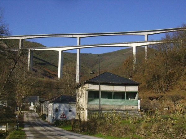 Viaductos cerca de Ruitelán