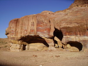 Piedras de Petra -- Stones of Petra