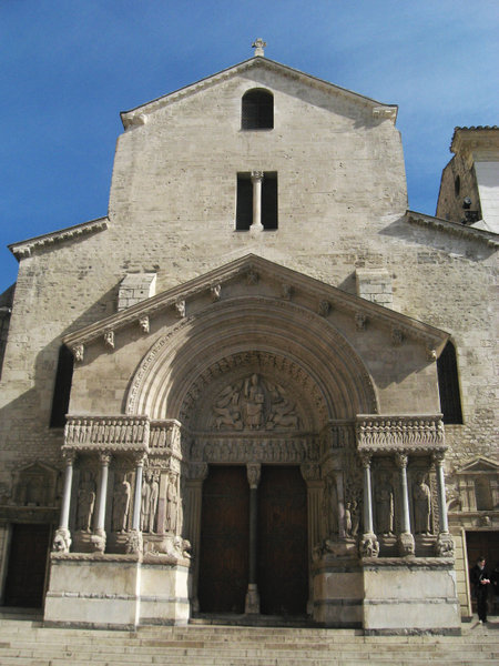 Iglesia de San Trófimo --- Church of Saint Trophime