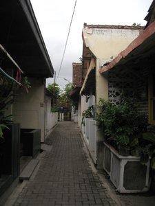 Calle en el kraton --- street in the kraton