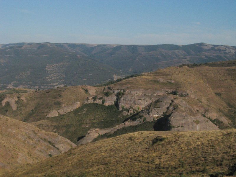 Barranco de Matute y sierra de Camero Nuevo --- Matute ravine and New Camero range