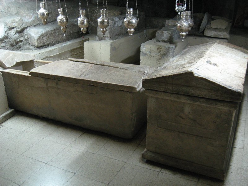 Tumba de San Lázaro ---Saint Lazarus tomb