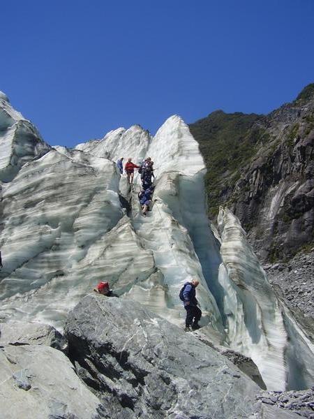 The descent from the glacier