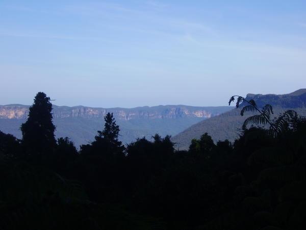 The blue mountains (2)