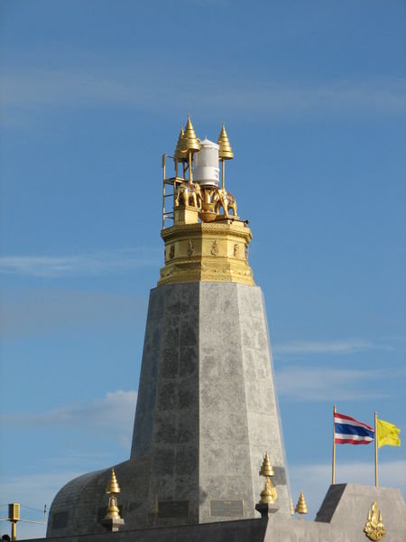 Lighthouse on Promthep cape