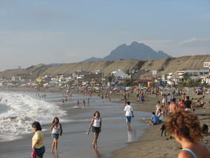 Sunday at Huanchaco beach