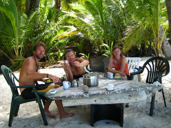 Picnic on Direction Island, Cocos-Keeling