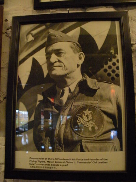 Founder of the volontiers Flying Tigers
