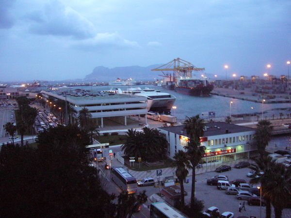 Algerceris Port