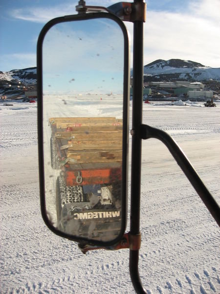 McMurdo to Ice Airfield-Cargo 