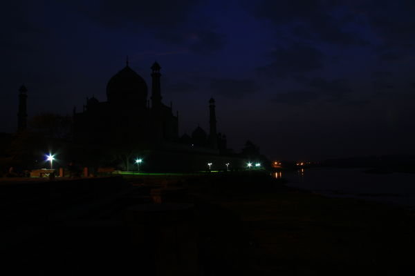 night Taj