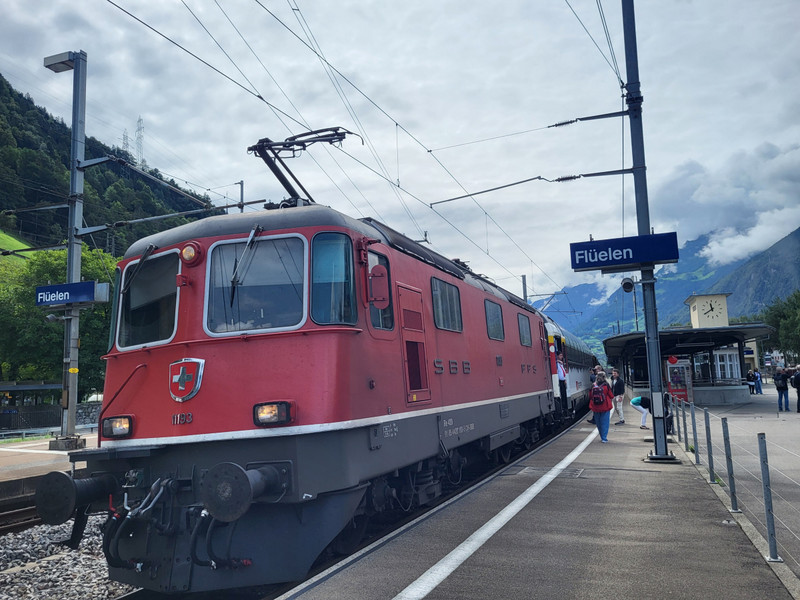 Gotthard Panorama Express IX