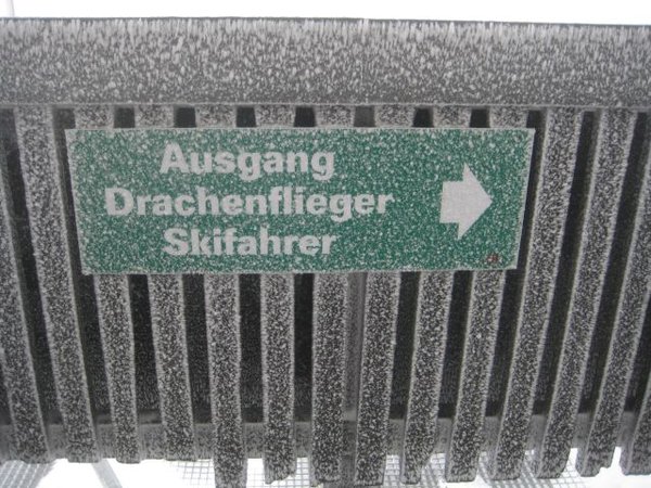 Exit for hangglider pilots