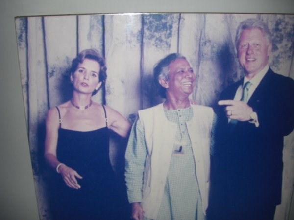Yunus & Bill Clinton