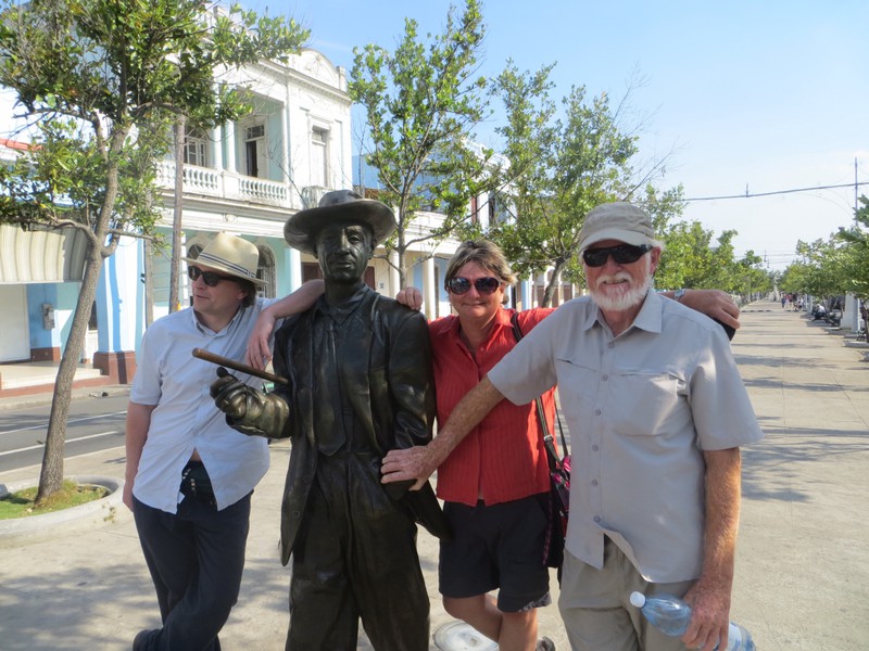 Me, Mark and Blu found a friend in Cienfuegos! 