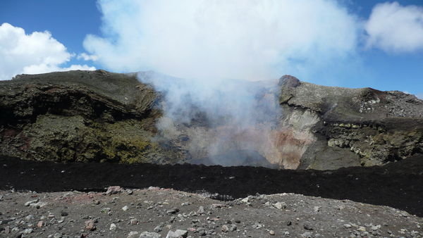 Volcan Villarica crater