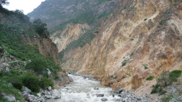 River at the bottom of Colca canyon