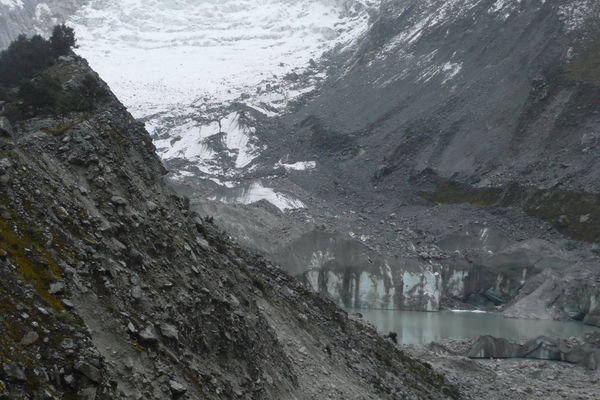 Laguna Llaca with Glacier at its head