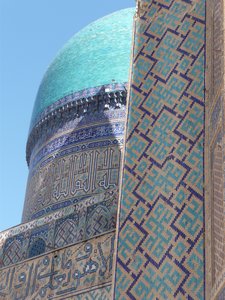 Blue dome of Bibi-Khanym Mosque