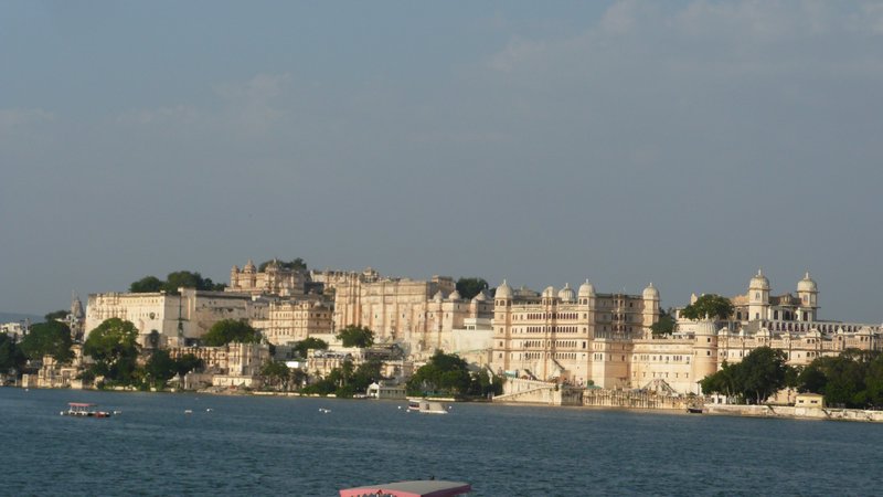 Udaipur old town on the edge of Lake Pichola