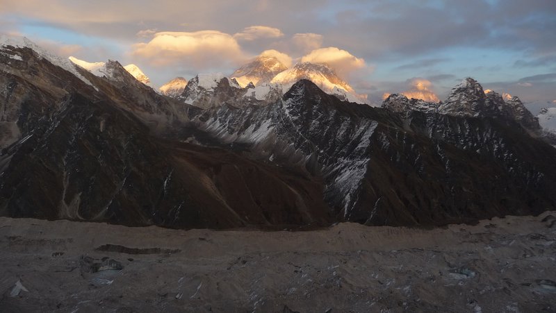Panoramic of the view to Everest from Gokyo Ri