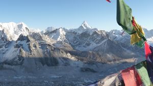 View down the Khumbu Glacier from Kala Pattar