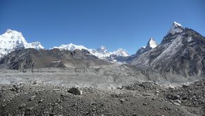 View toward Everest from the 5th Lake walk
