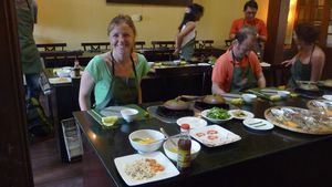 Helen learns to cook - Vietnamese style