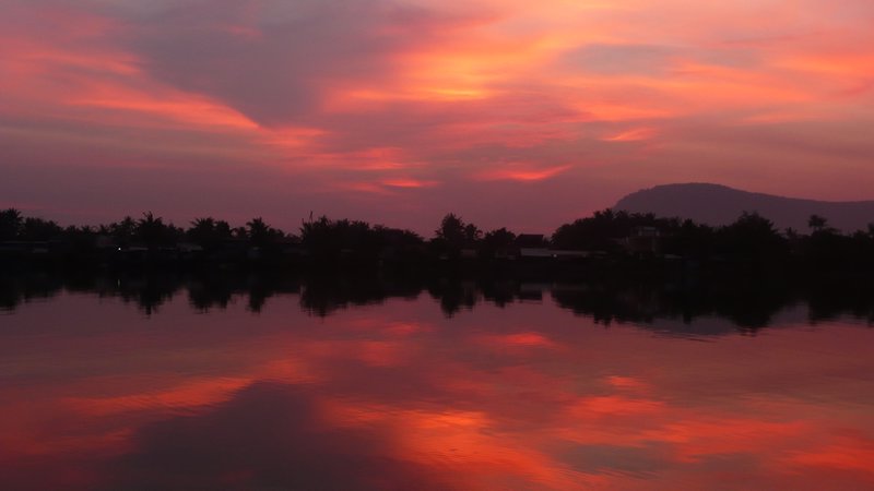 A stunning sunset over the Prek Thom river, Kampot