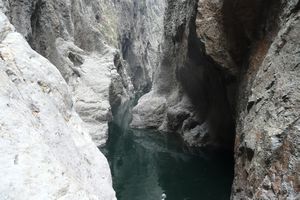 The steep sides and deep waters of the Somoto Canyon