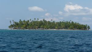 The tropical island retreats in the San Blas