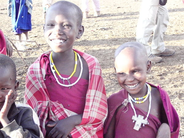 masai children and flees.....