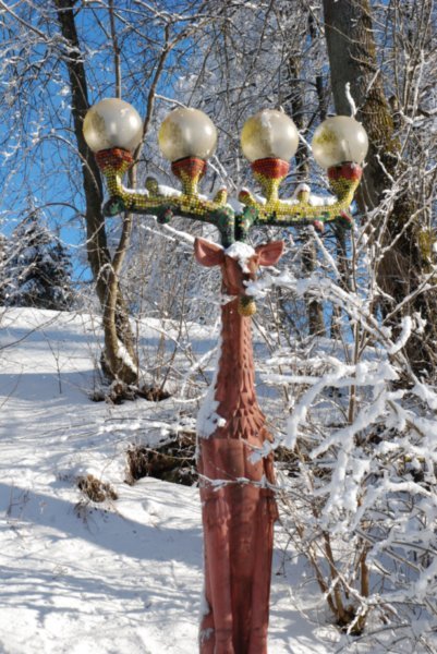 lamps to the top of Uetliberg
