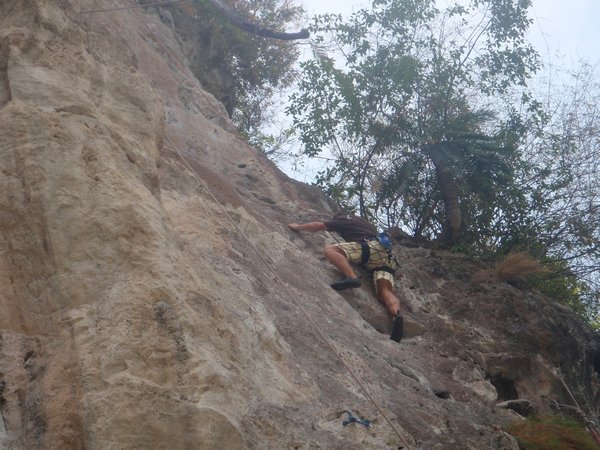 Rock Climbing Krabi -Martin en action