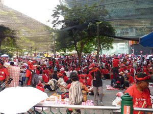 Les Red Shirts a Bangkok (2)